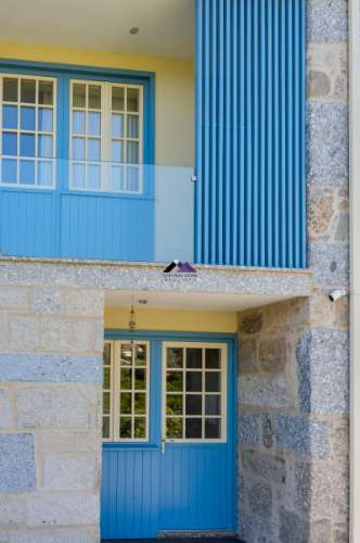 Moradia V2 com 2 Suites e Estacionamento