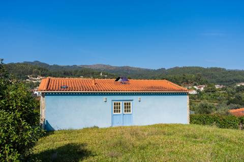 Moradia V2 com 2 Suites e Estacionamento