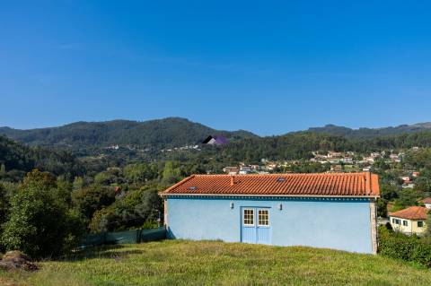 Moradia V2 com 2 Suites e Estacionamento