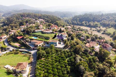 Moradia V2 com 2 Suites e Estacionamento