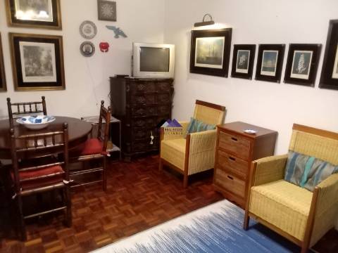 Apartamento T2 no Centro de Monte Gordo