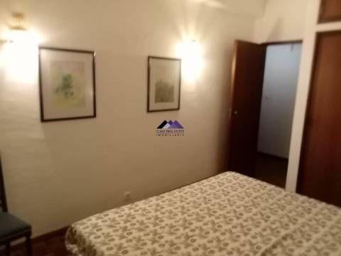 Apartamento T2 no Centro de Monte Gordo