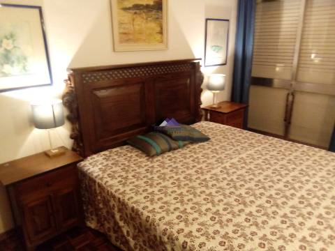 Apartamento T2 no Centro de Monte Gordo