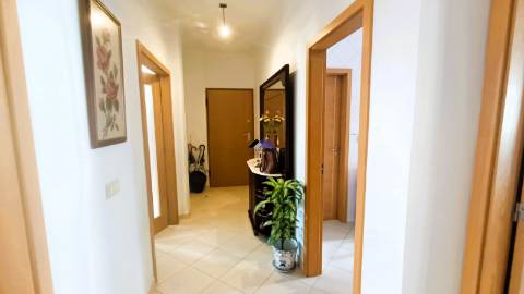 Apartamento T2 c/ Arrecadação