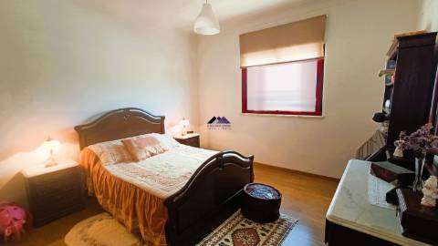 Apartamento T2 c/ Arrecadação