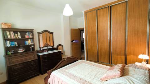 Apartamento T2 c/ Arrecadação