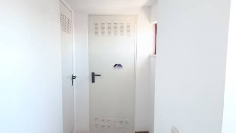 Apartamento T2 c/ Arrecadação