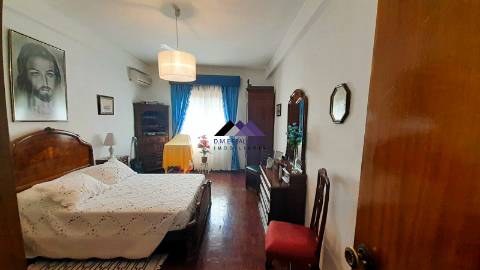 Apartamento T4 Mobilado e Equipado