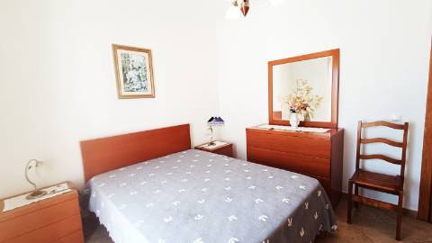 Moradia em Condomínio Privado com Piscina