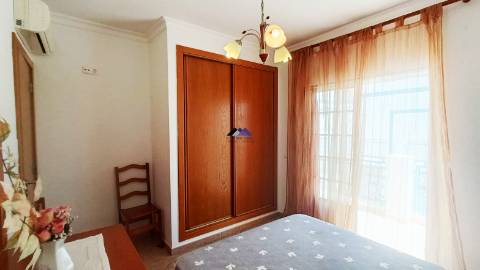 Moradia em Condomínio Privado com Piscina