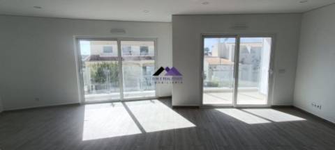 Apartamento T2+1 em construção na Urb. Casas da Alcaria - Altura