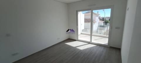 Apartamento T2+1 em construção na Urb. Casas da Alcaria - Altura