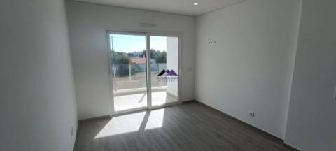 Apartamento T2+1 em construção na Urb. Casas da Alcaria - Altura