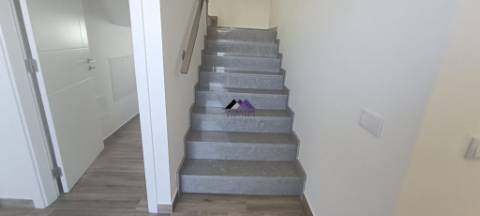 Moradia de Luxo T4 Nova a estrear em Altura