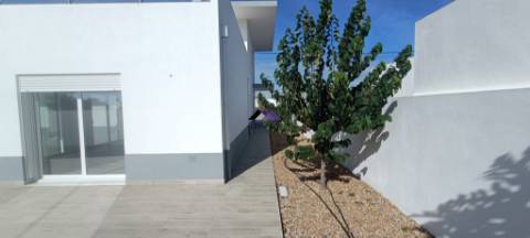 Moradia de Luxo T4 Nova a estrear em Altura