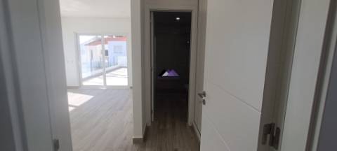 Moradia de Luxo T4 Nova a estrear em Altura