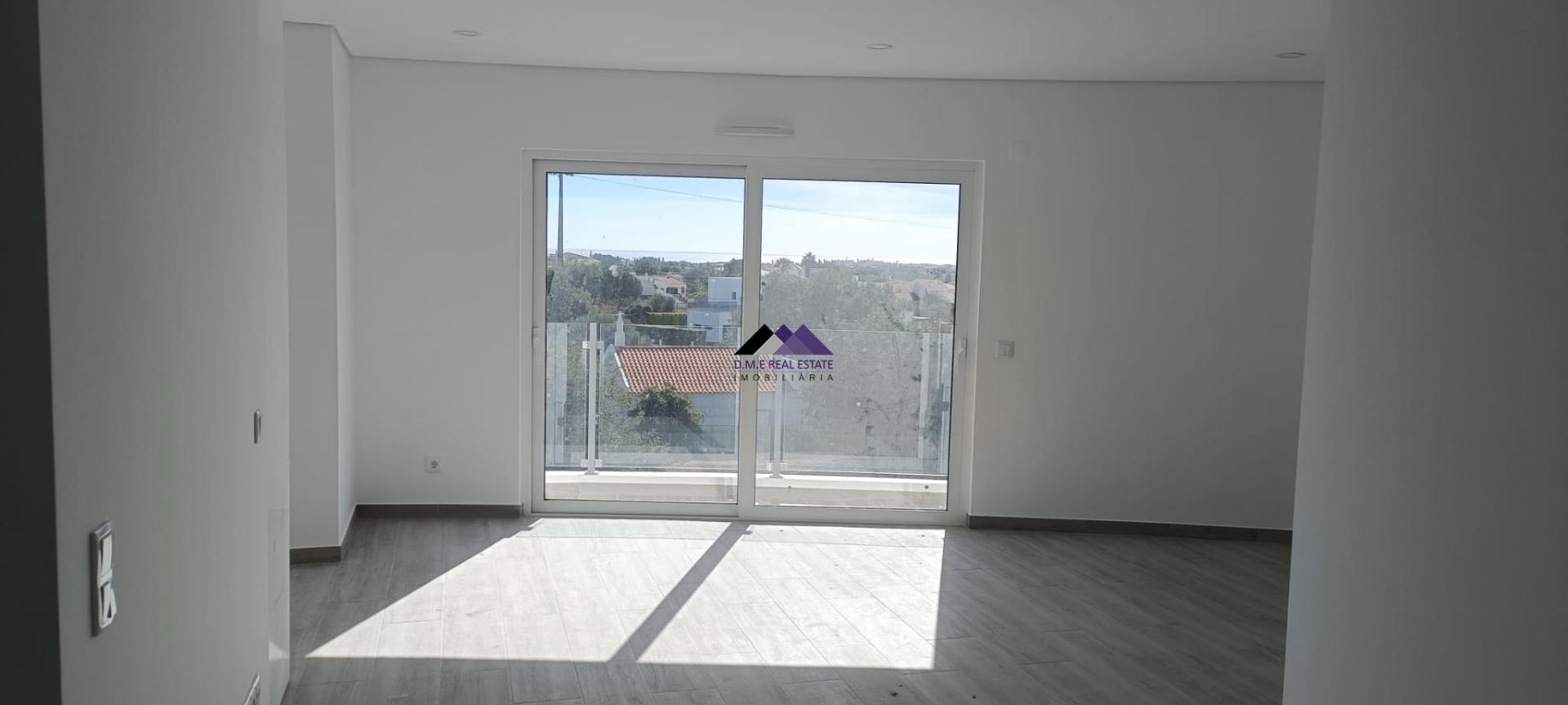 Apartamento Duplex T1+2 em construção na Urb. Casas da Alcaria - Altura