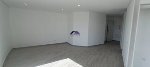 Apartamento Duplex T1+2 em construção na Urb. Casas da Alcaria - Altura