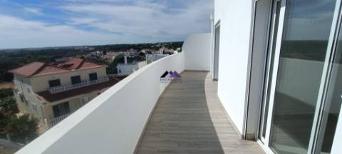 Apartamento Duplex T1+2 em construção na Urb. Casas da Alcaria - Altura