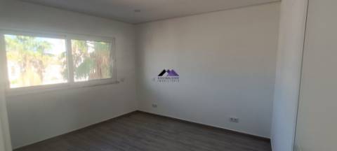 Apartamento Duplex T1+2 em construção na Urb. Casas da Alcaria - Altura