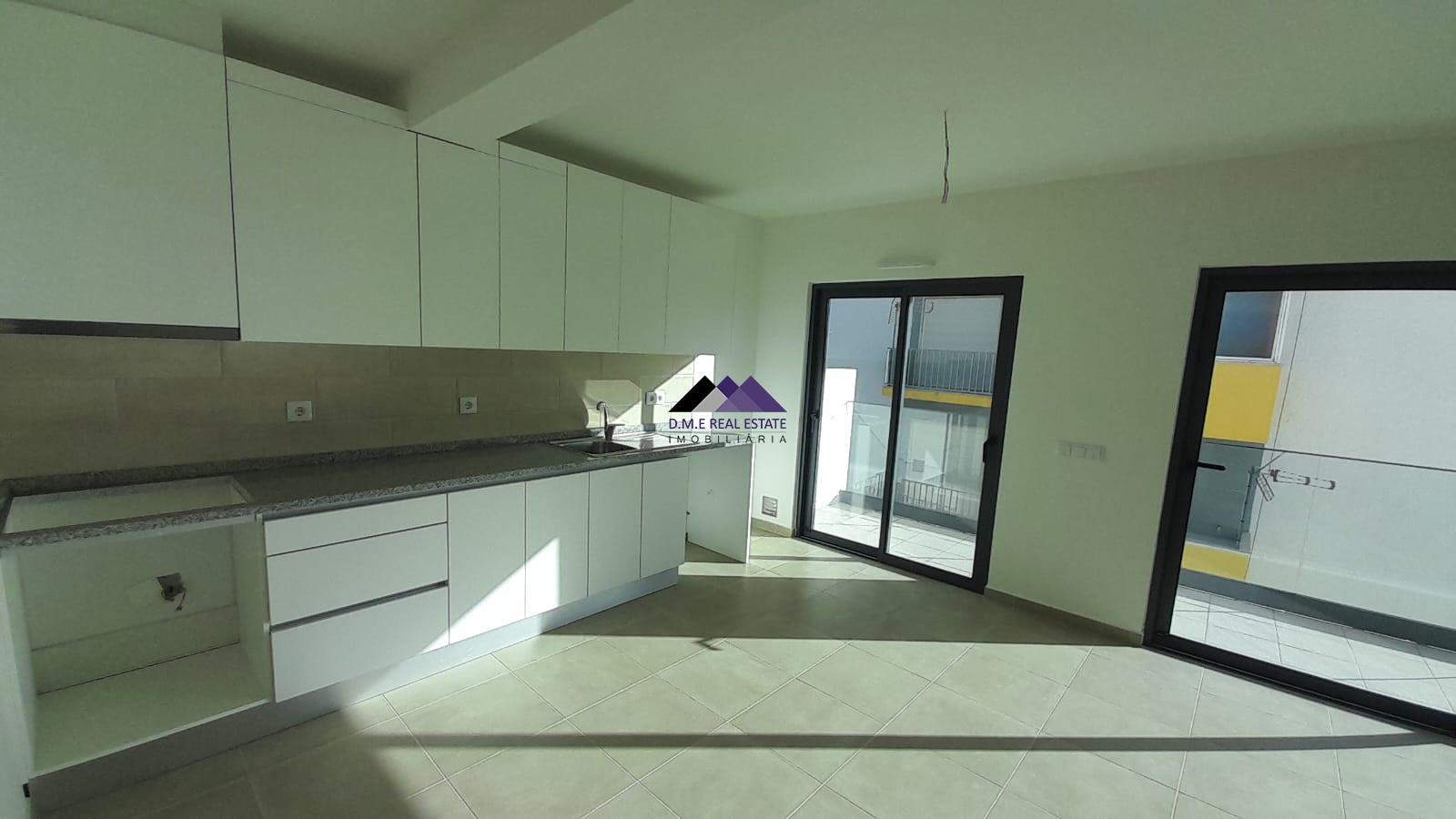 Apartamento T1+1 Novo a 200m da Praia de Monte Gordo