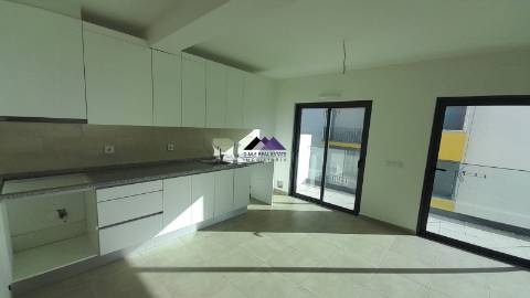 Apartamento T1+1 Novo a 200m da Praia de Monte Gordo
