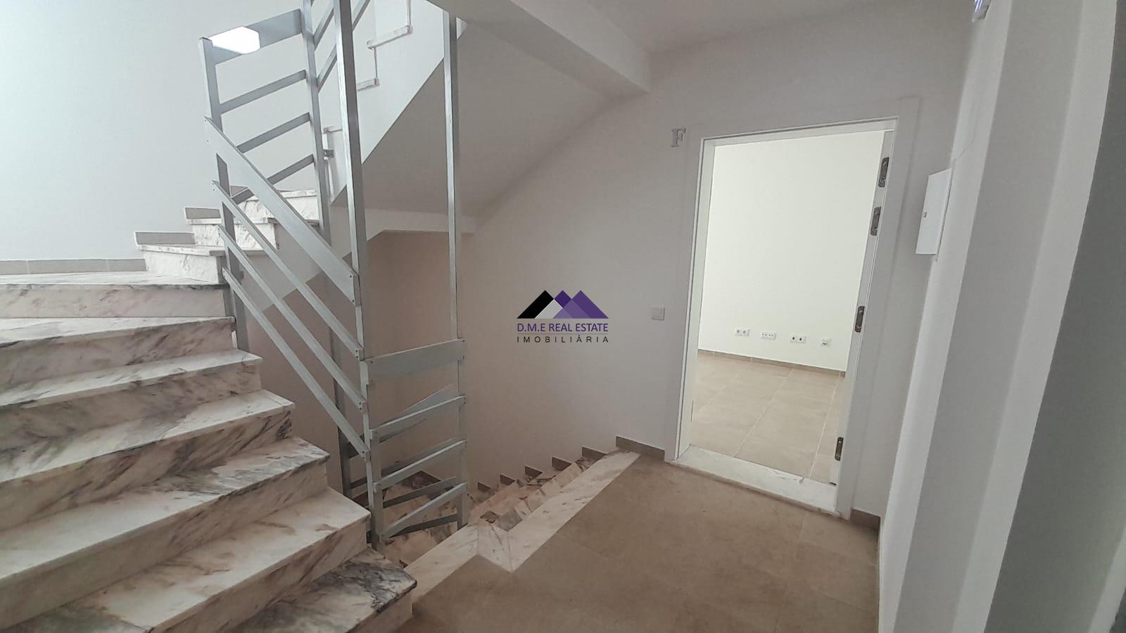 Apartamento T1+1 Novo a 200m da Praia de Monte Gordo