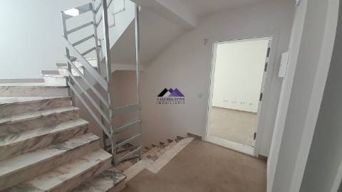 Apartamento T1+1 Novo a 200m da Praia de Monte Gordo