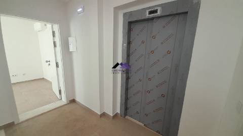 Apartamento T1+1 Novo a 200m da Praia de Monte Gordo