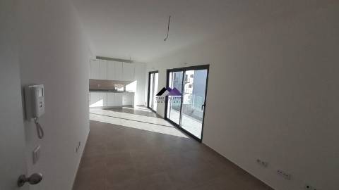 Apartamento T1+1 Novo a 200m da Praia de Monte Gordo
