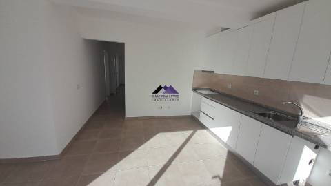 Apartamento T1+1 Novo a 200m da Praia de Monte Gordo