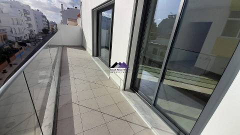 Apartamento T1+1 Novo a 200m da Praia de Monte Gordo