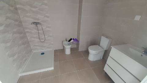 Apartamento T1+1 Novo a 200m da Praia de Monte Gordo
