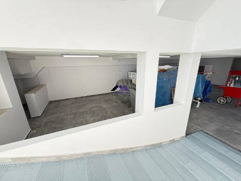 Moradia V3 com Garagem e Piscina a Estrear