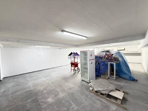 Moradia V3 com Garagem e Piscina a Estrear