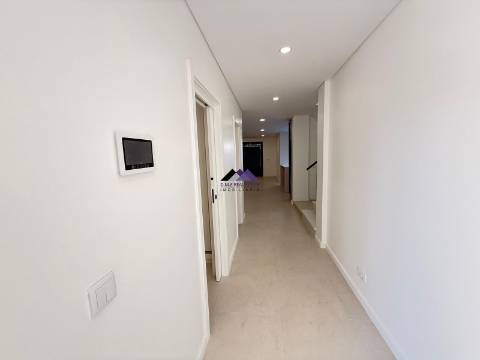 Moradia V3 com Garagem e Piscina a Estrear