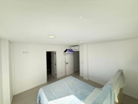 Moradia V3 com Garagem e Piscina a Estrear