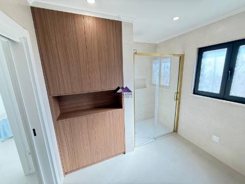 Moradia V3 com Garagem e Piscina a Estrear