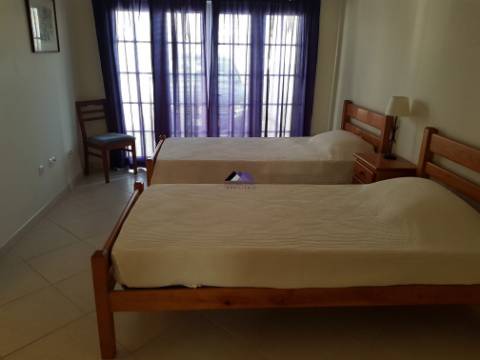 Moradia T3+1 com Estacionamento, Logradouro e Sótão