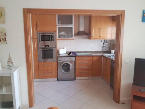 Moradia T3+1 com Estacionamento, Logradouro e Sótão