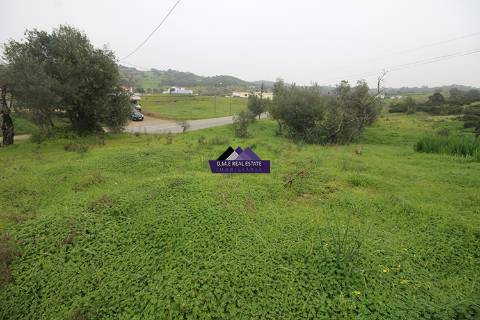 Terreno Urbano com 1.595 m² na Junqueira