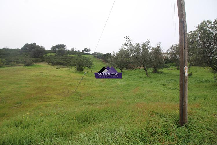 Terreno Urbano com 1.595 m² na Junqueira