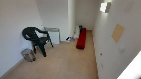 Apartamento T1 na Urbanização das Amendoeiras
