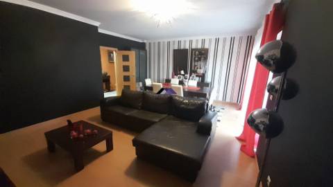 Apartamento T3 na Urbanização Rias Parque