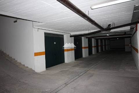 Garagem no Loteamento Guadiana Foz