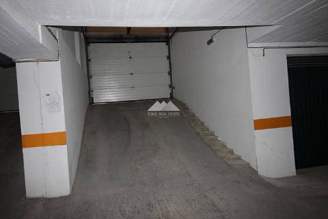 Garagem no Loteamento Guadiana Foz