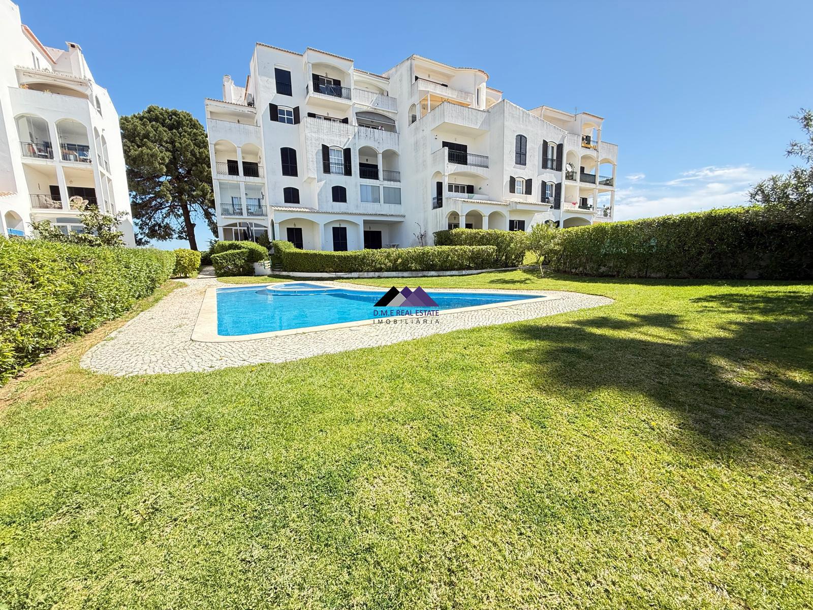 T3 em Portimão a 800m da Praia do Alemão com Piscina e Jardim