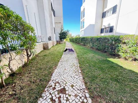 T3 em Portimão a 800m da Praia do Alemão com Piscina e Jardim