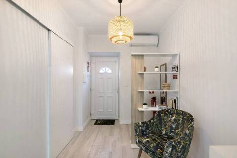 Casa Térrea Remodelada T1