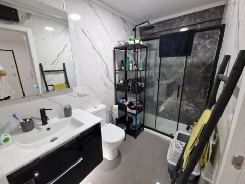 Apartamento T3 c/garagem e aproveitamento do Sotão